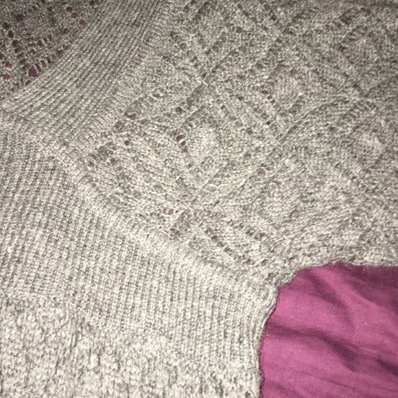 Knit Pull Over - Picture 2 of 2